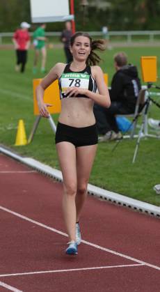 Lorena überraschte als 5.000m-Hessenmeisterin